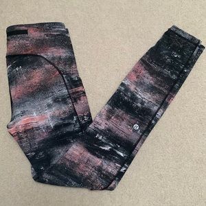 Lululemon Leggings - Size 6